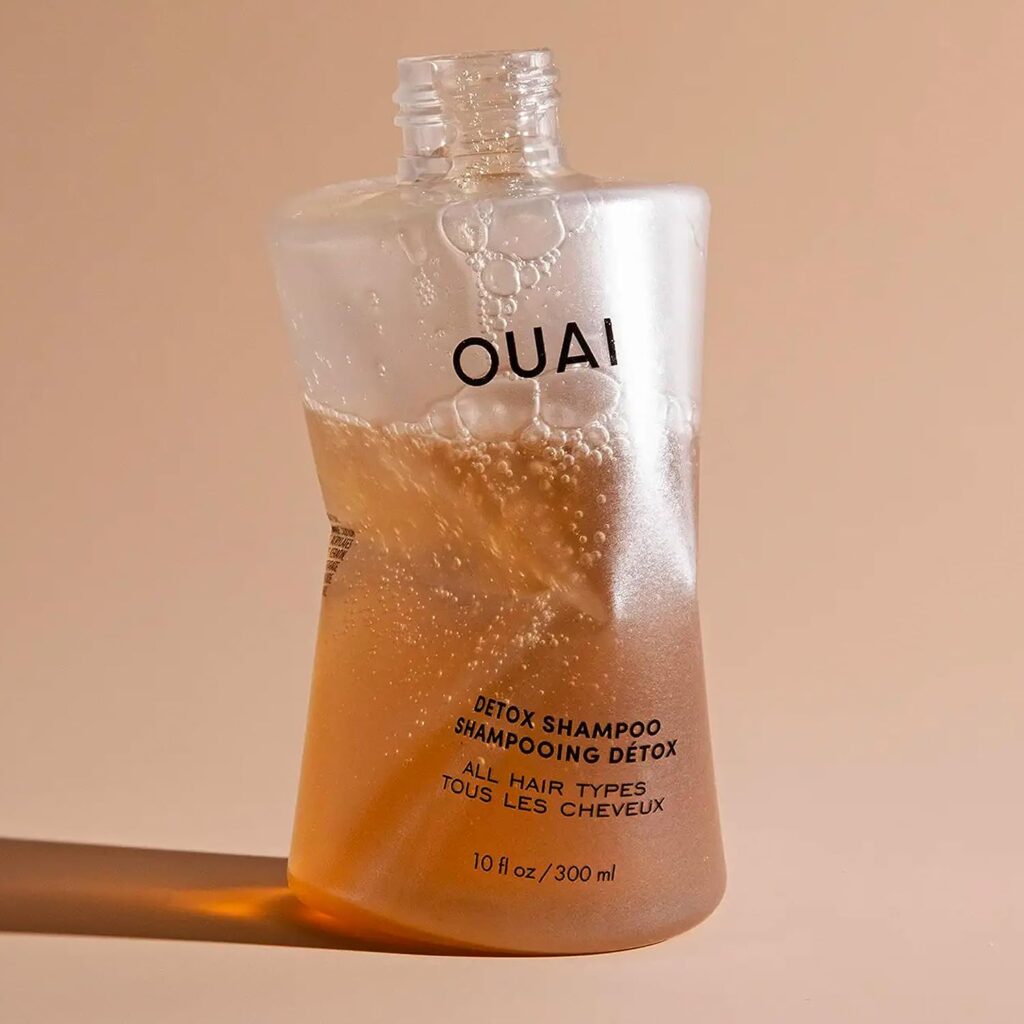OUAI Detox Shampoo - Clarifying Cleanse for Dirt, Oil, Product Hard Water Buildup - Get Back to Super Clean, Soft Refreshed Locks - 10 fl oz